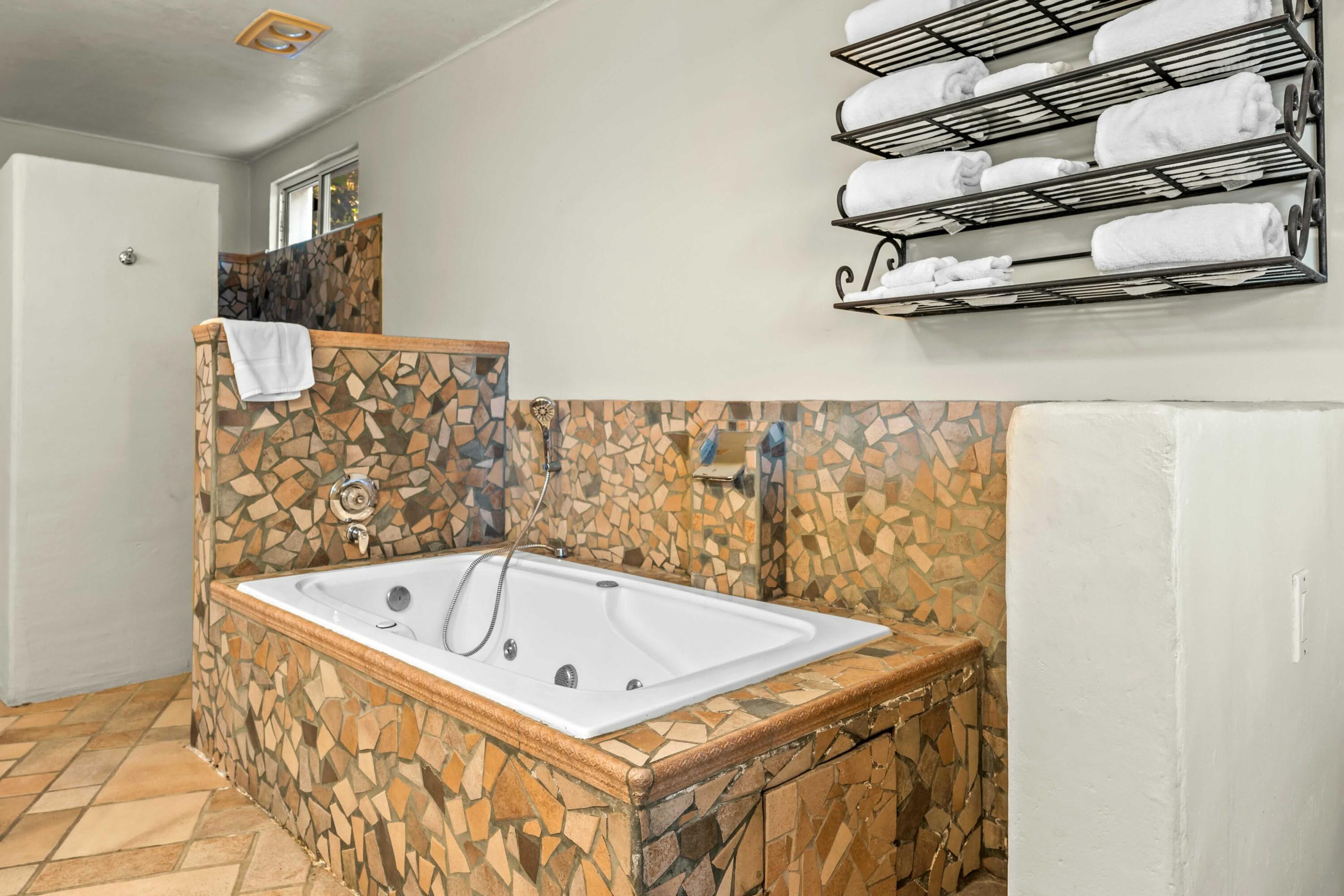 13B Los Frailes, Casa Olas Grandes