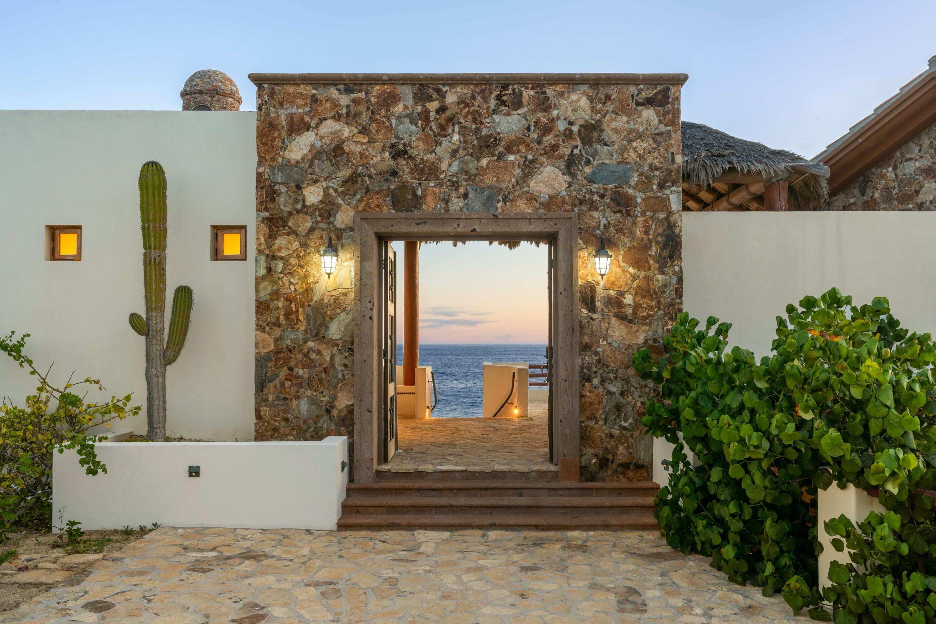 75 Avenue de Marlin, Casa Playa Escondida