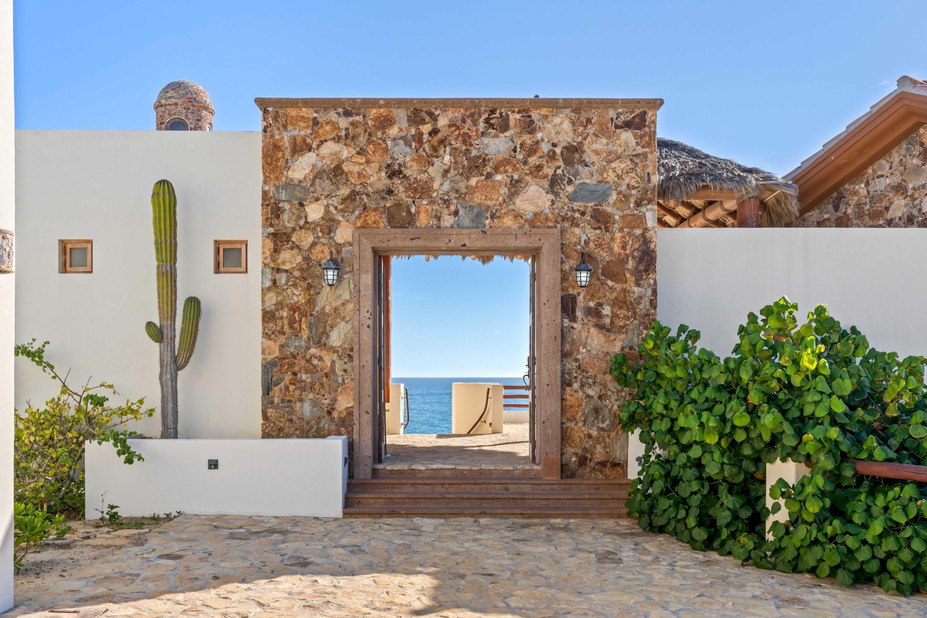 75 Avenue de Marlin, Casa Playa Escondida