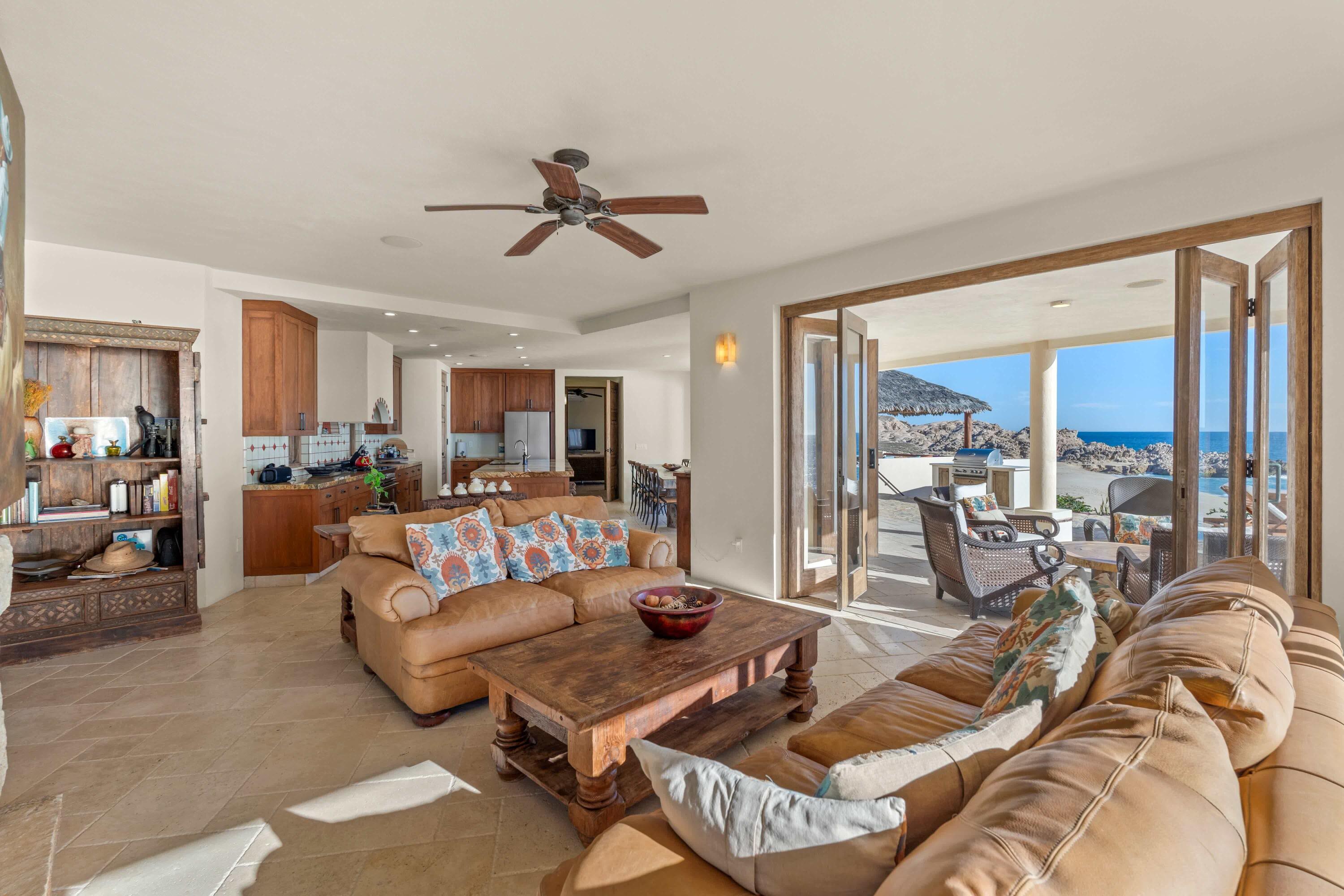 75 Avenue de Marlin, Casa Playa Escondida