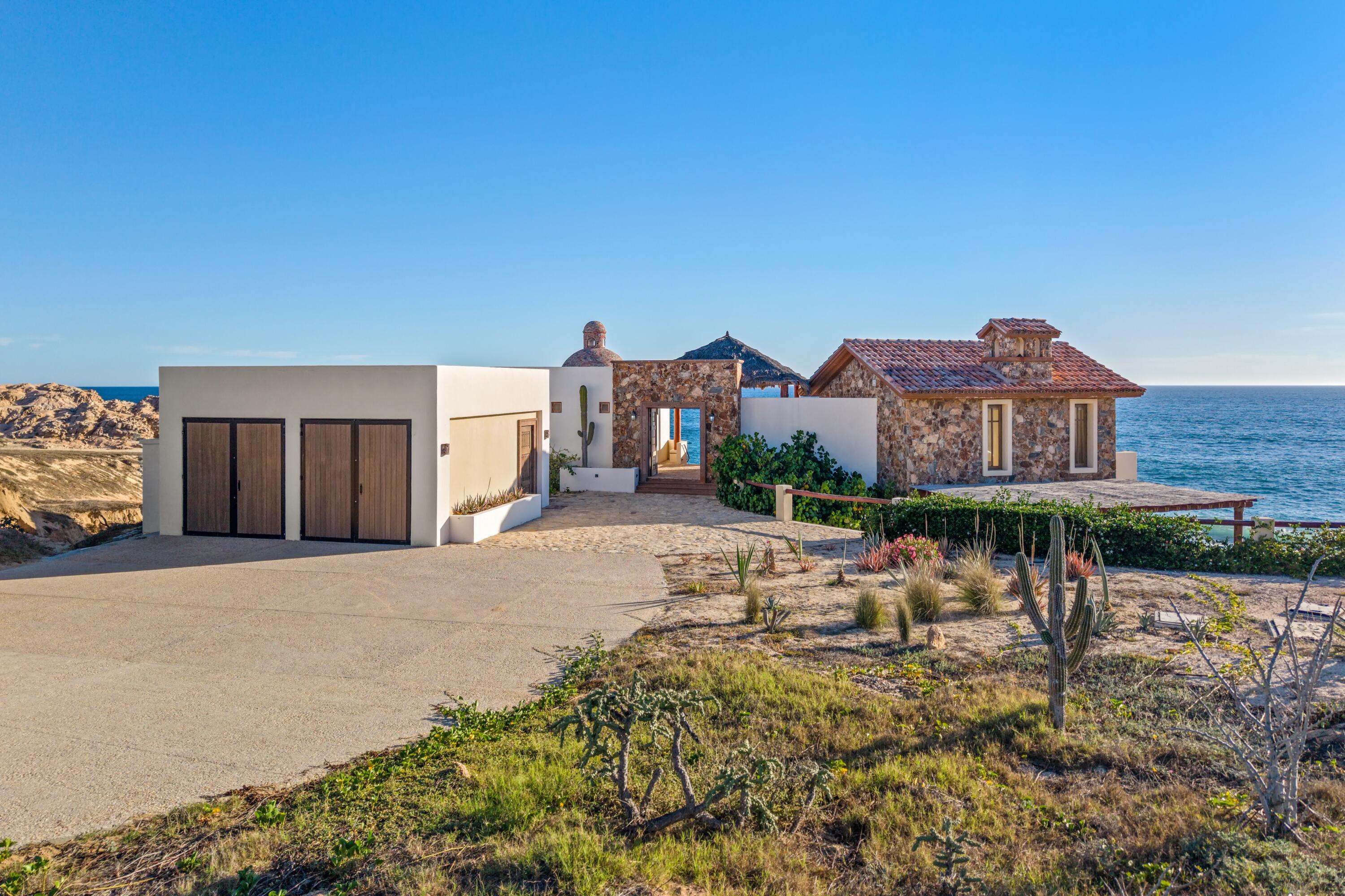 75 Avenue de Marlin, Casa Playa Escondida