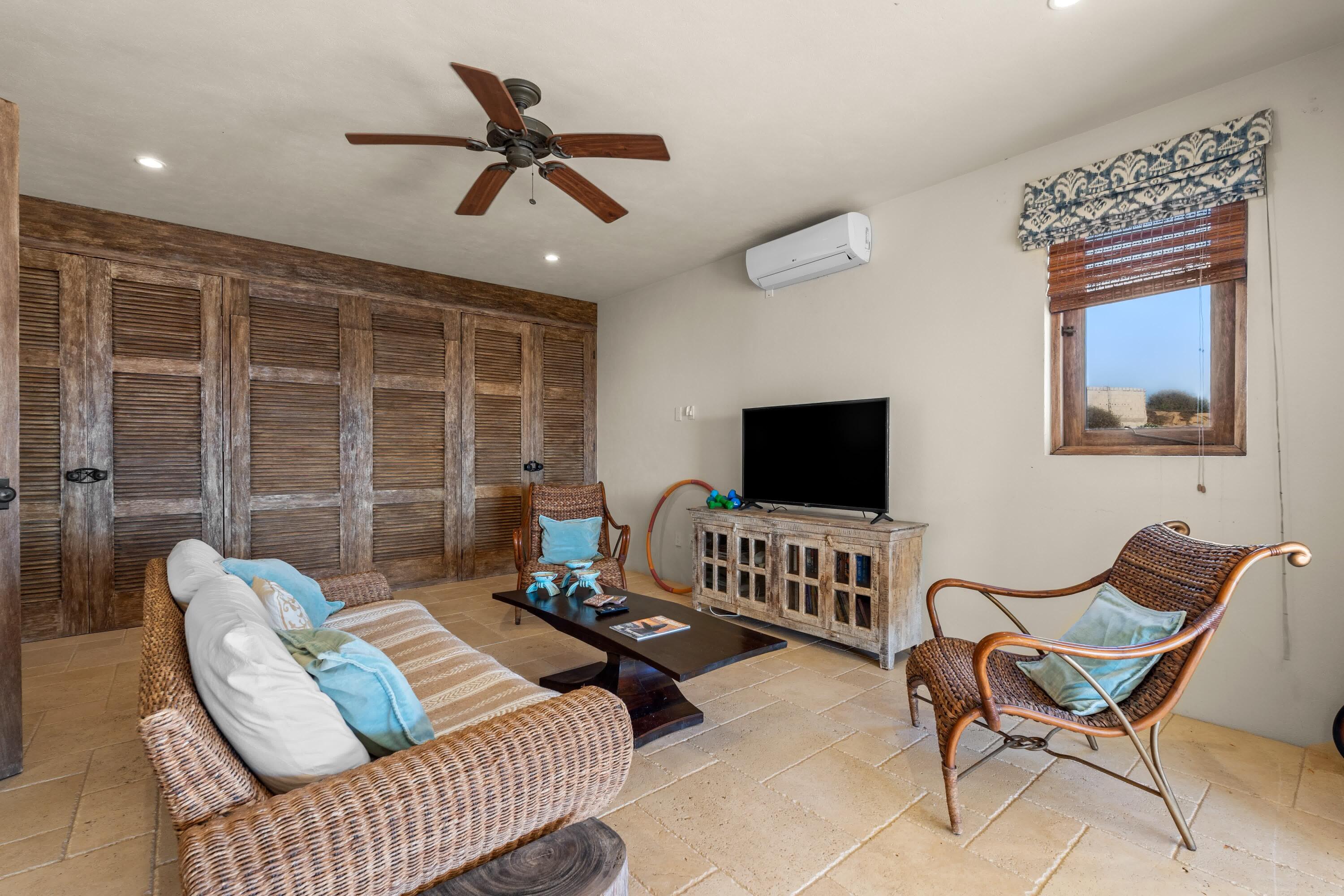 75 Avenue de Marlin, Casa Playa Escondida