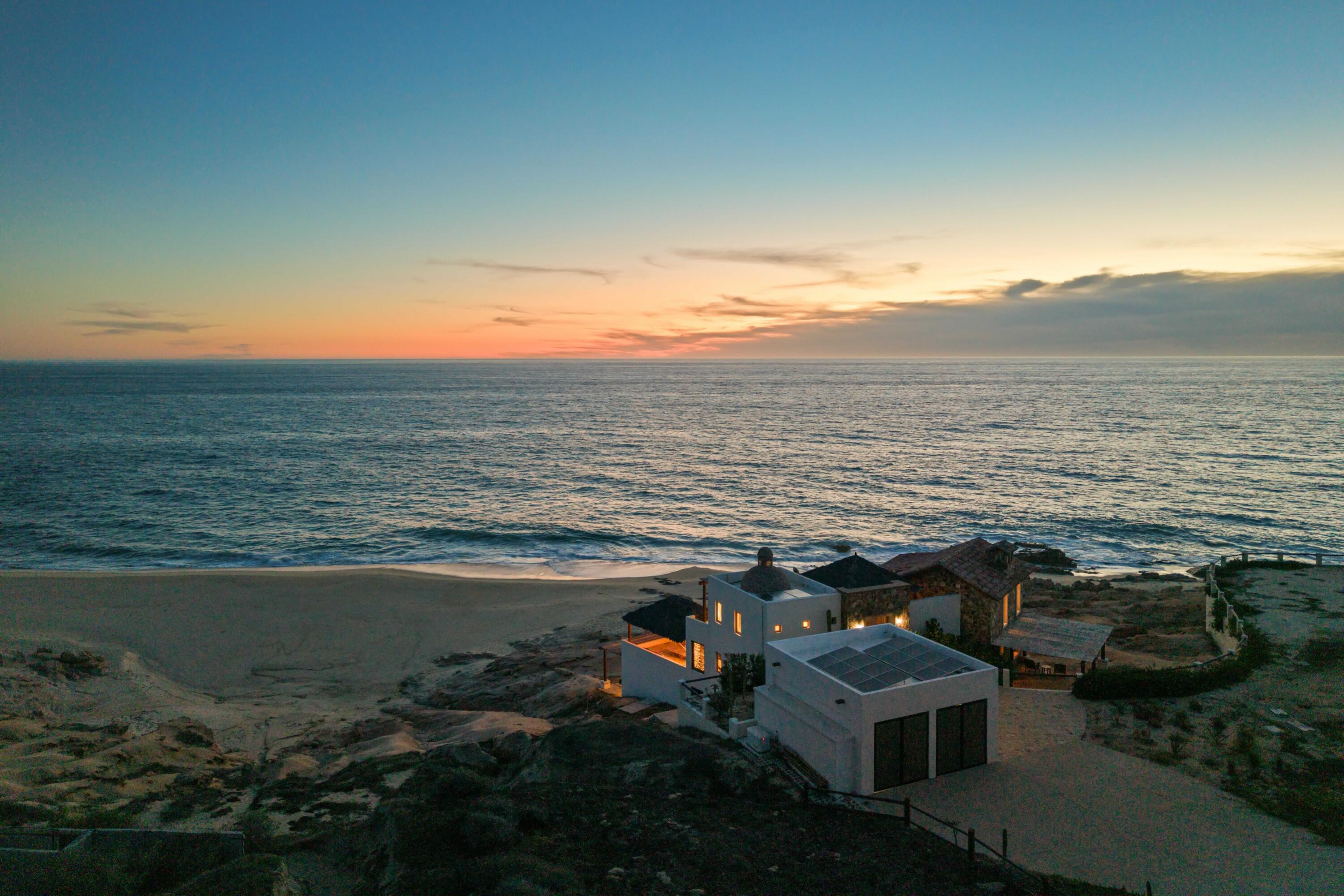 75 Avenue de Marlin, Casa Playa Escondida