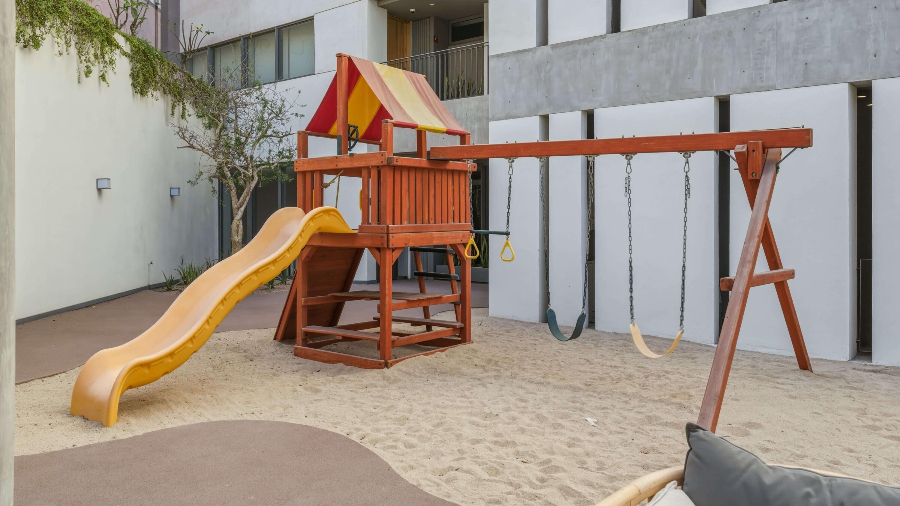 137 Malecon, Punta Nima