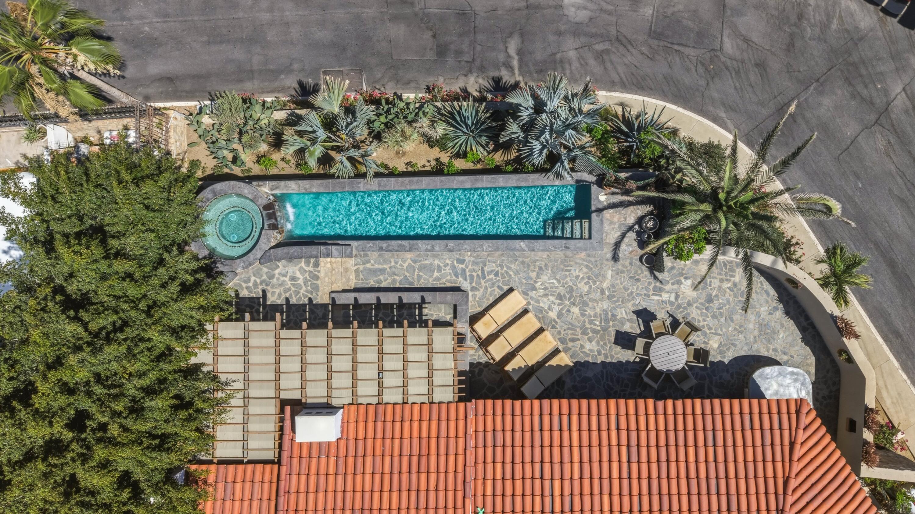 8 P.º La Jolla, 8 Paseo