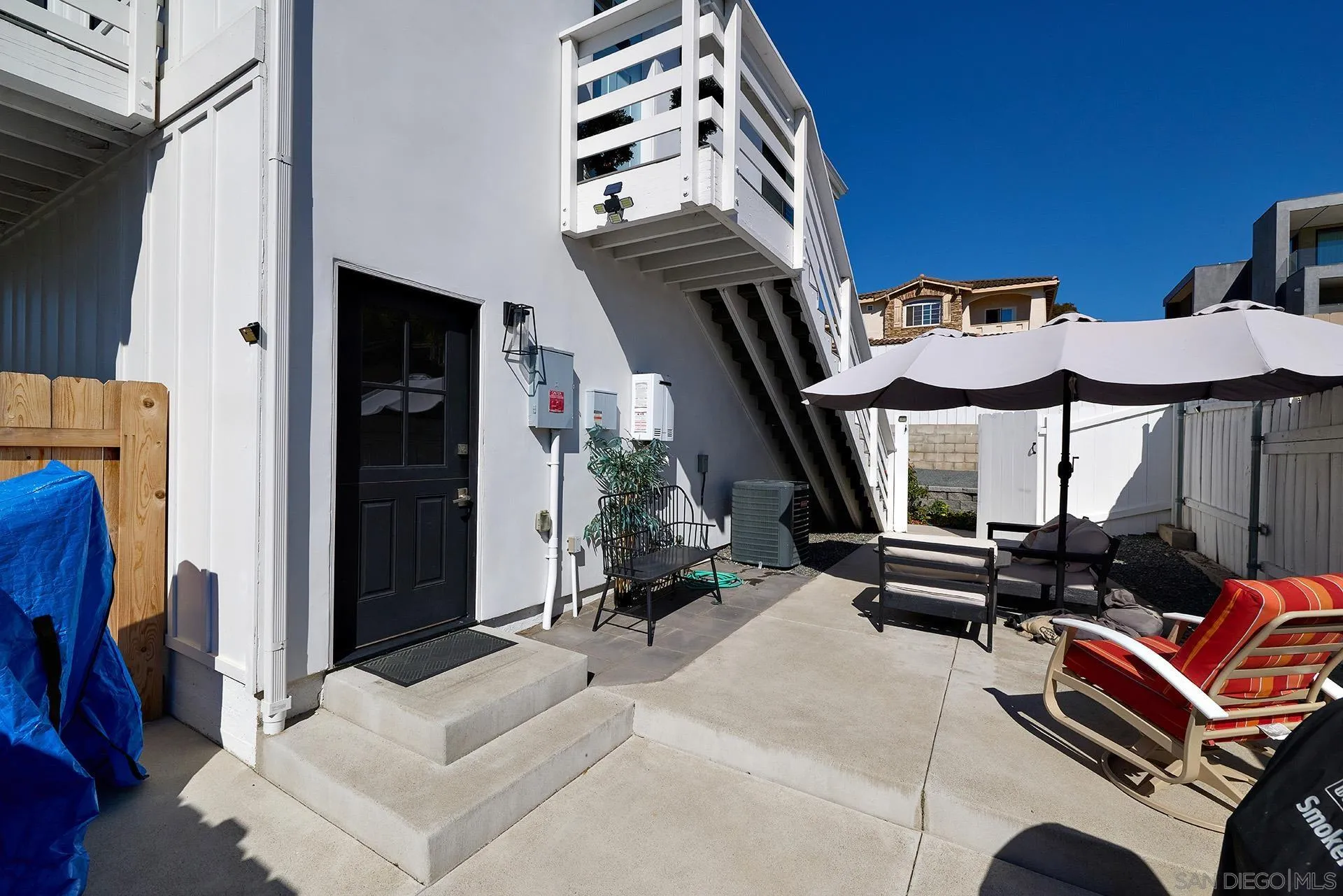 3520-22 Adams St