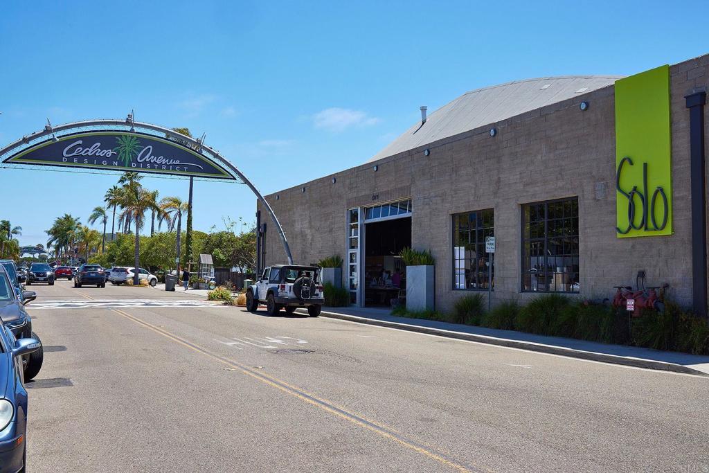 609 615 S Cedros Ave