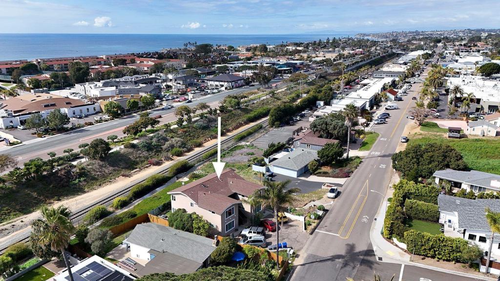 609 615 S Cedros Ave