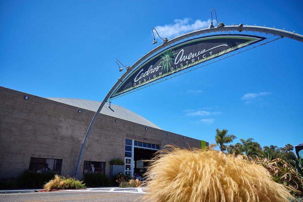 609 615 S Cedros Ave