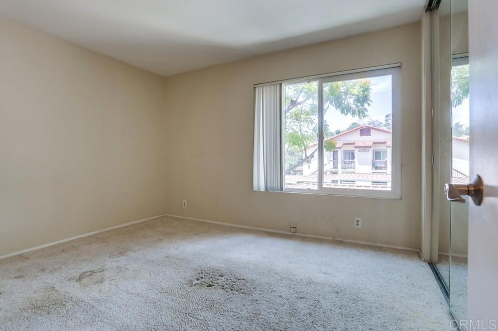 4060 Porte La Paz 37