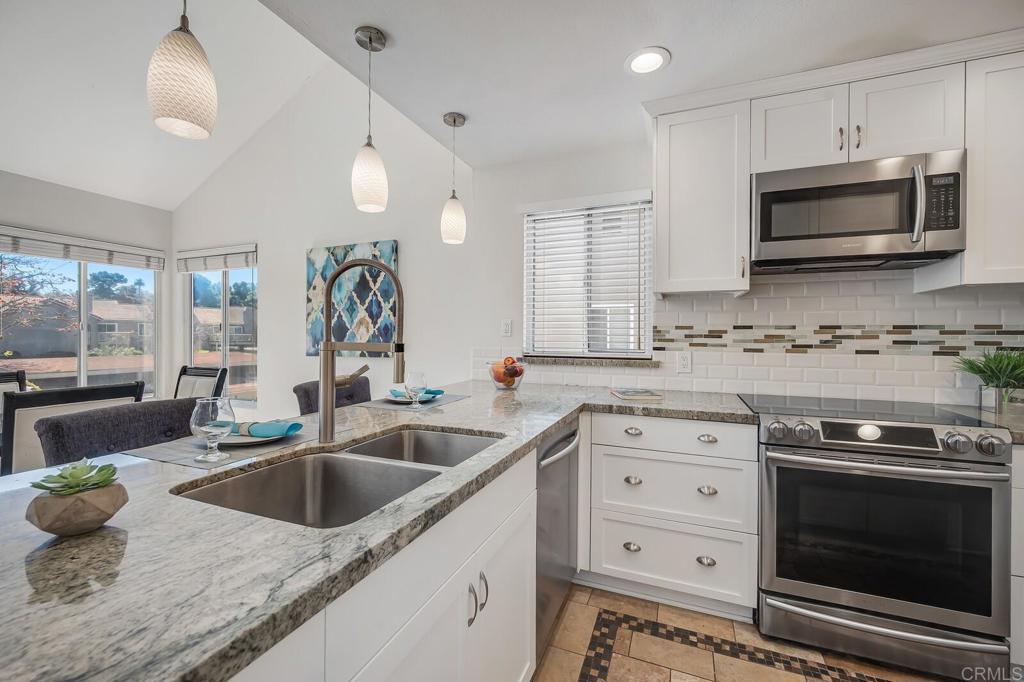 930 Via Mil Cumbres 36