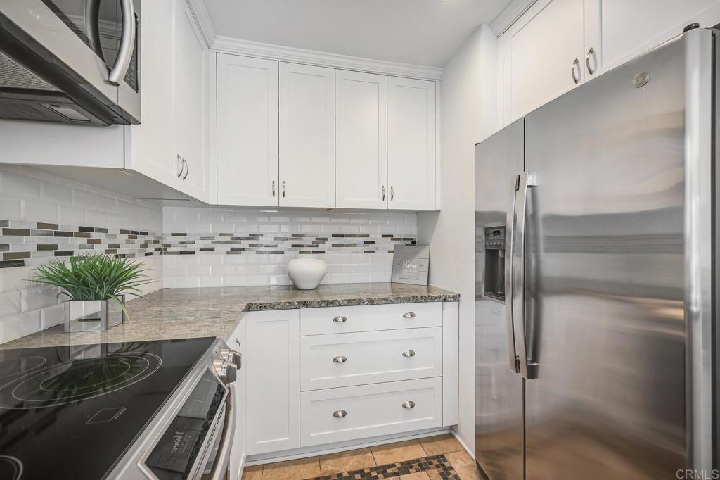 930 Via Mil Cumbres 36