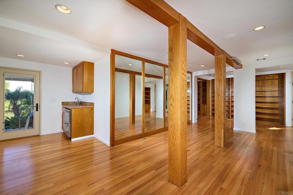 524 Ford Ave