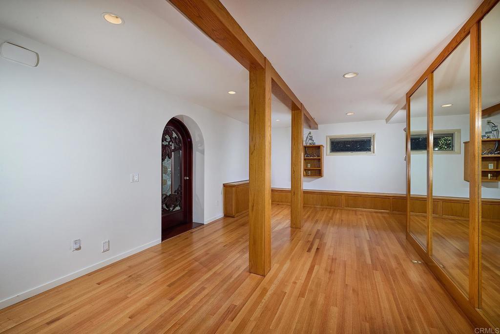 524 Ford Ave