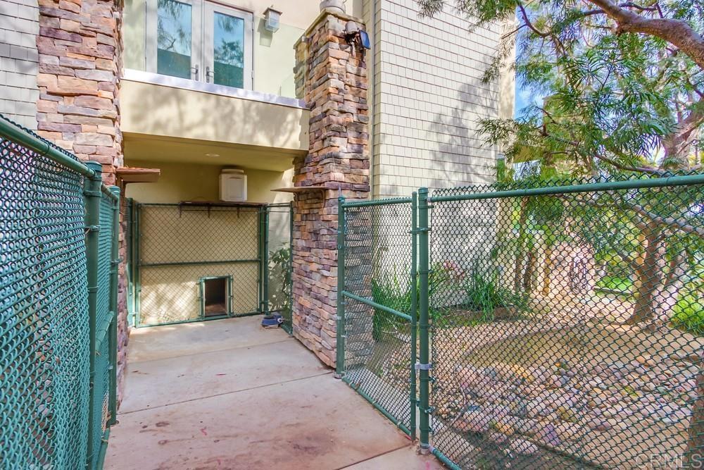 524 Ford Ave