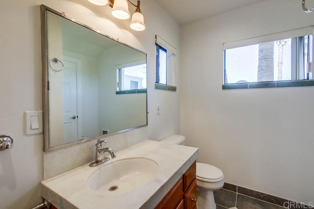 694 Via De La Valle C