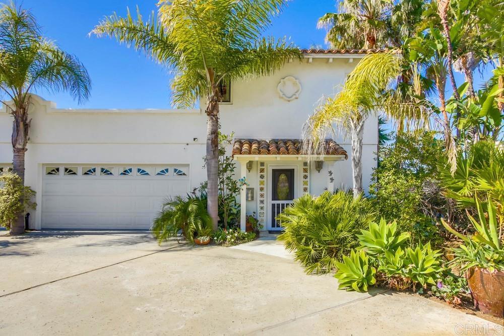 694 Via De La Valle C