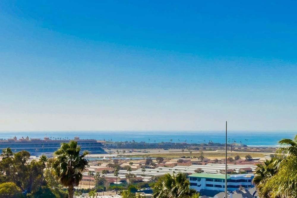 694 Via De La Valle C