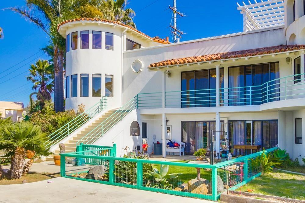 694 Via De La Valle C