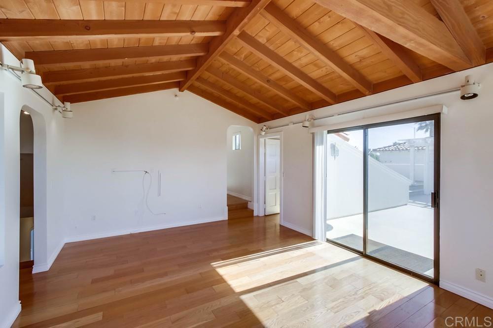 694 Via De La Valle C