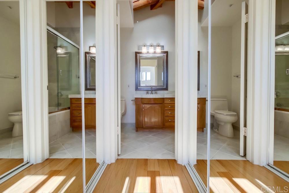 694 Via De La Valle C