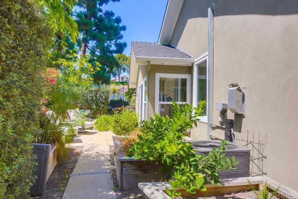 907 Poppy Lane