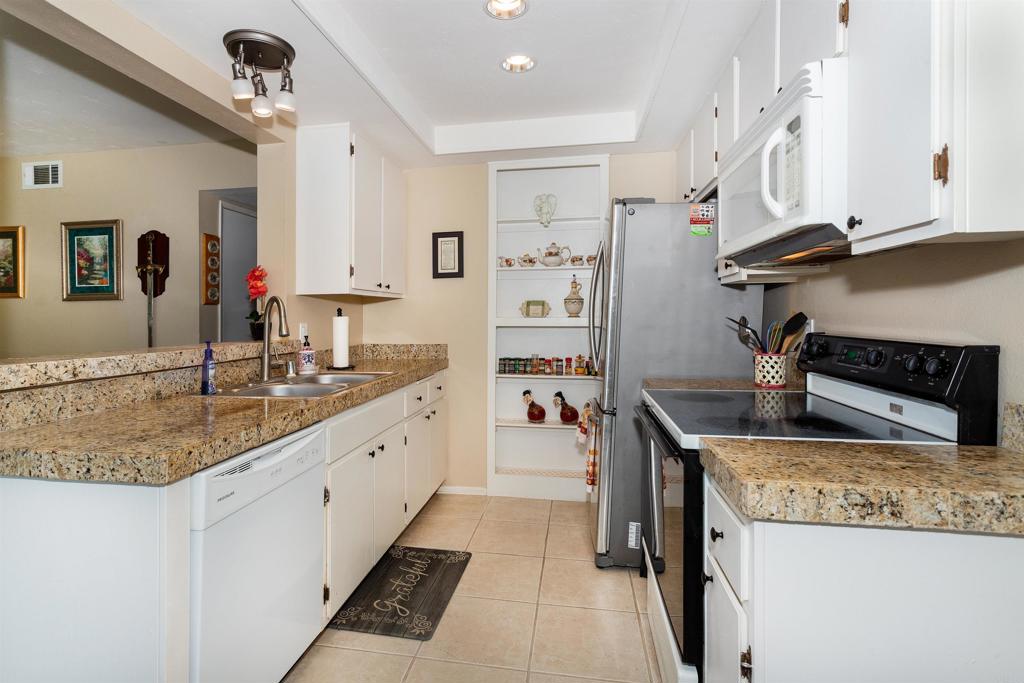 836 Yankee Point Way