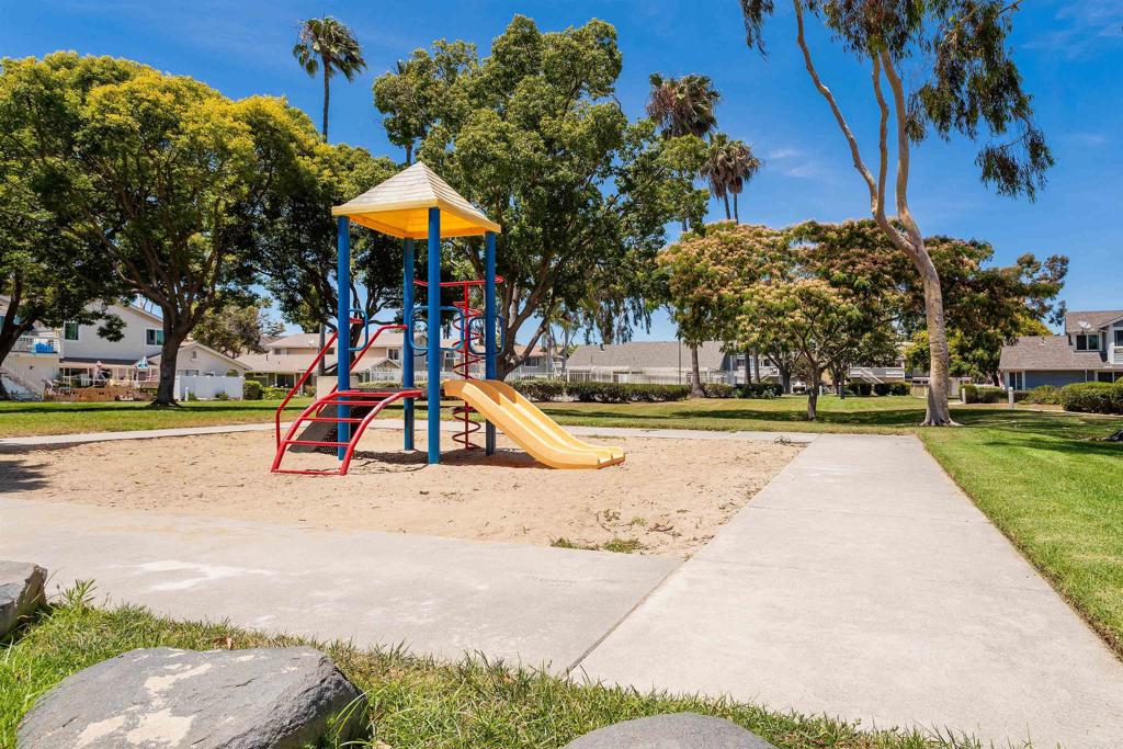 836 Yankee Point Way