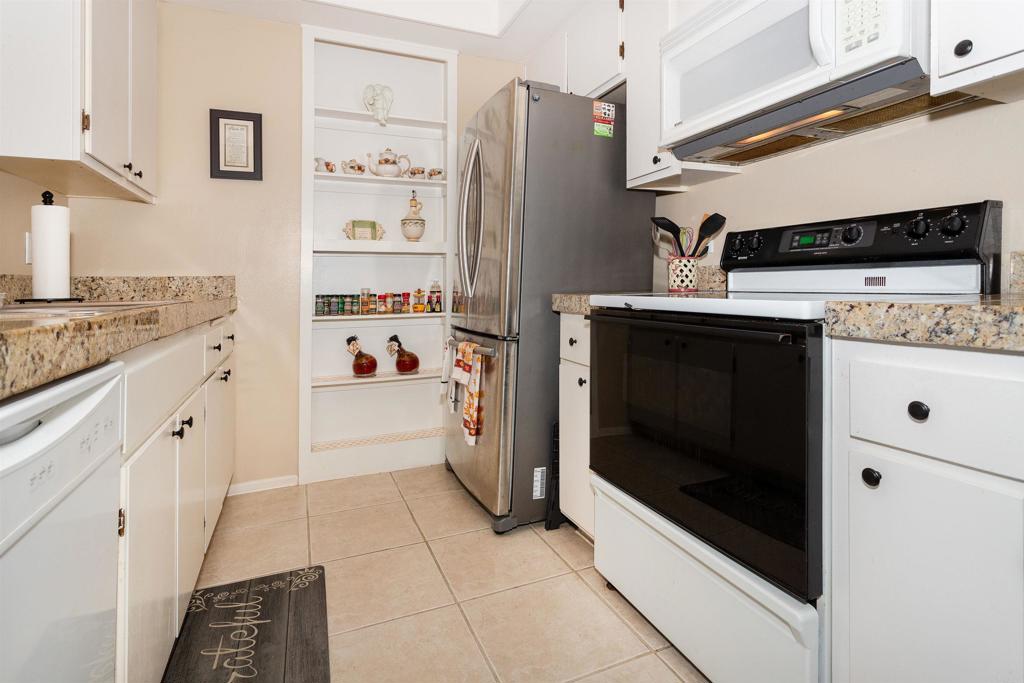 836 Yankee Point Way