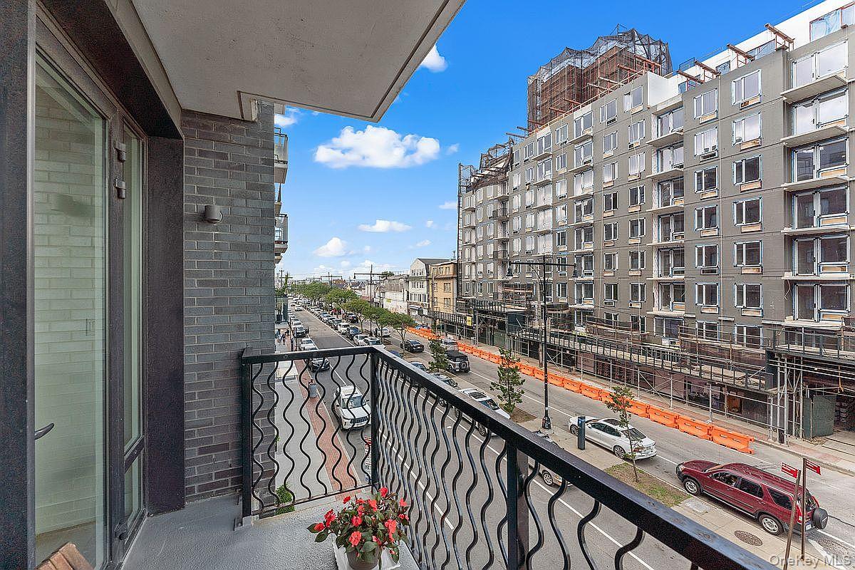 133 Beach 116th Street Unit: 2A
