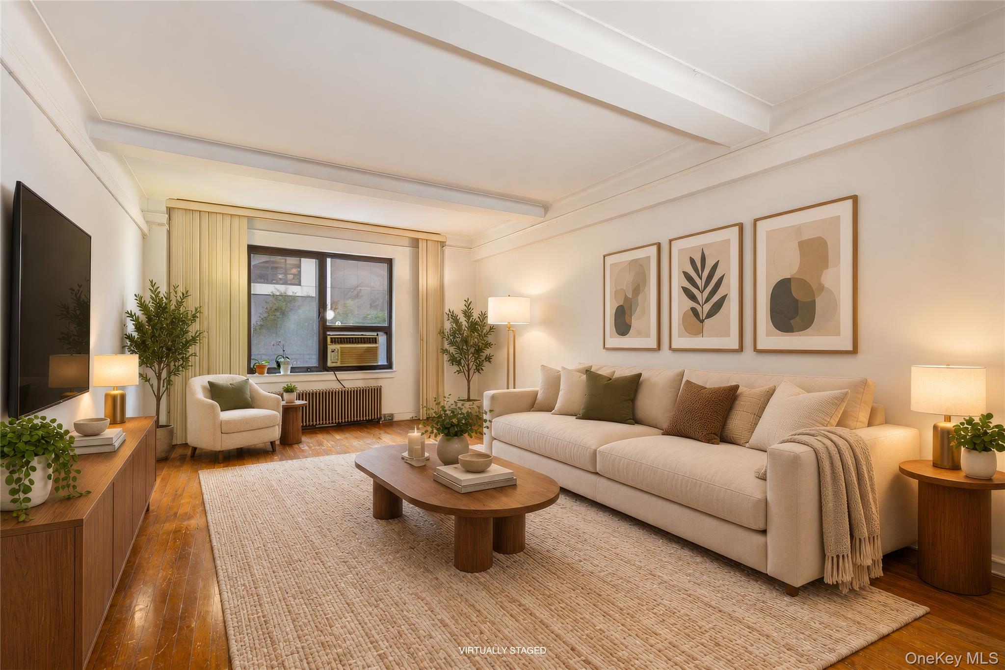 227 E 57th Street Unit: 3F