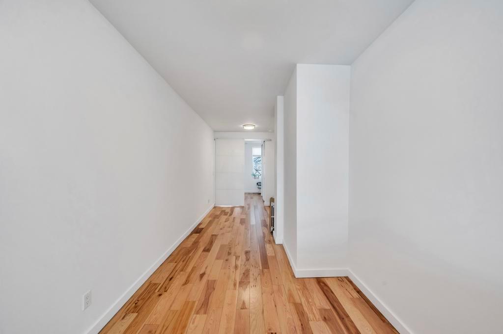 568 President Street