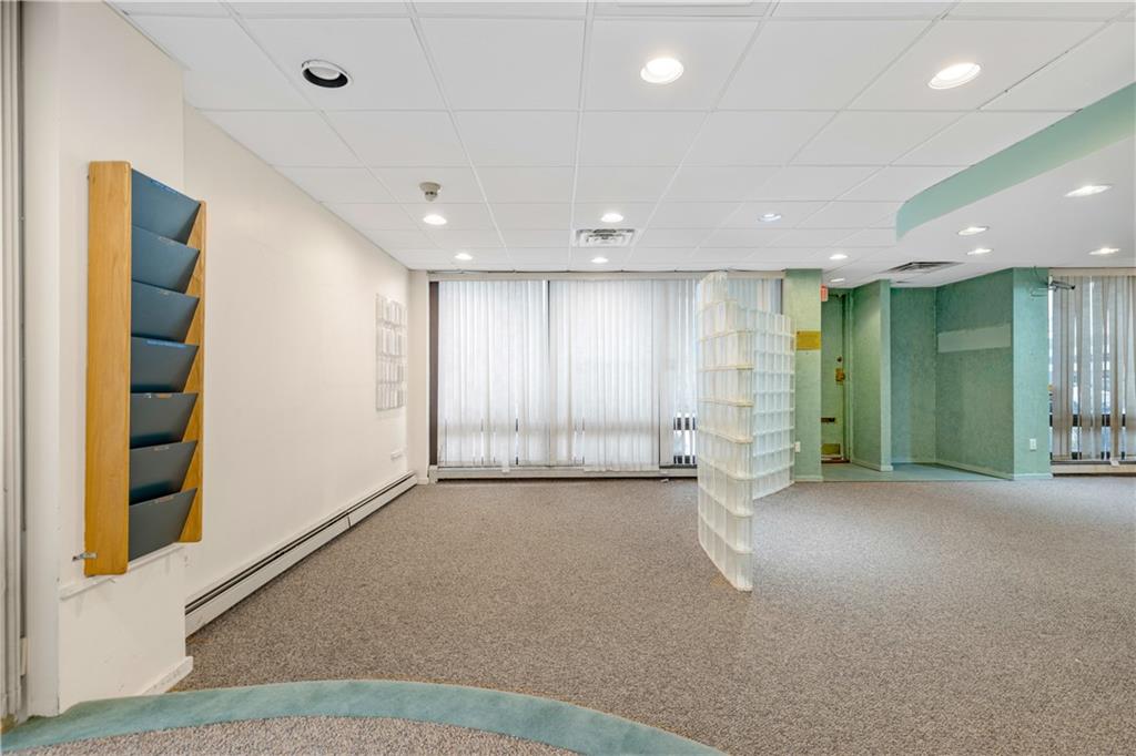 101 South Bedford Road 401 + 402