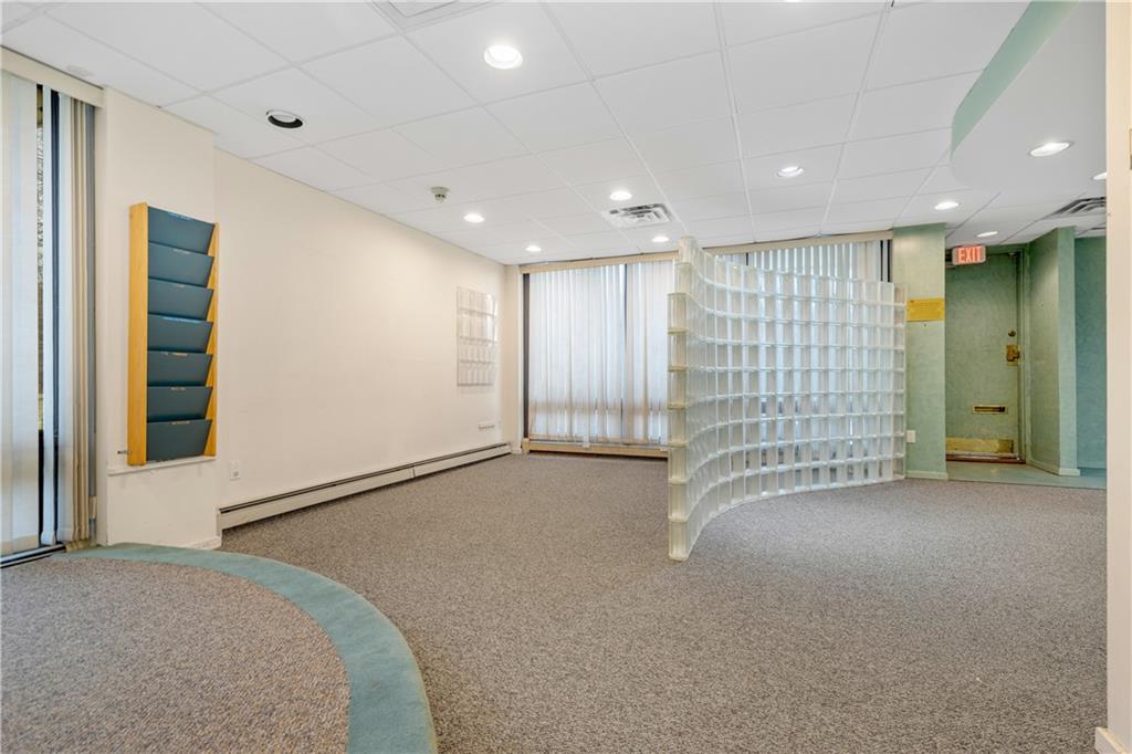 101 South Bedford Road 401 + 402