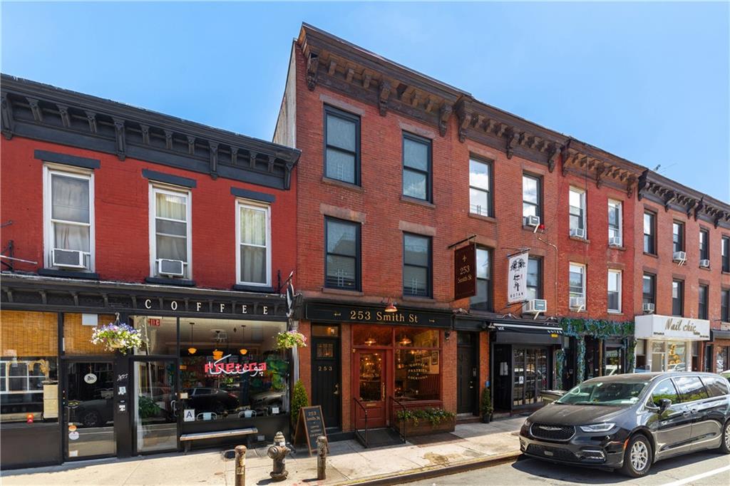 253 Smith Street