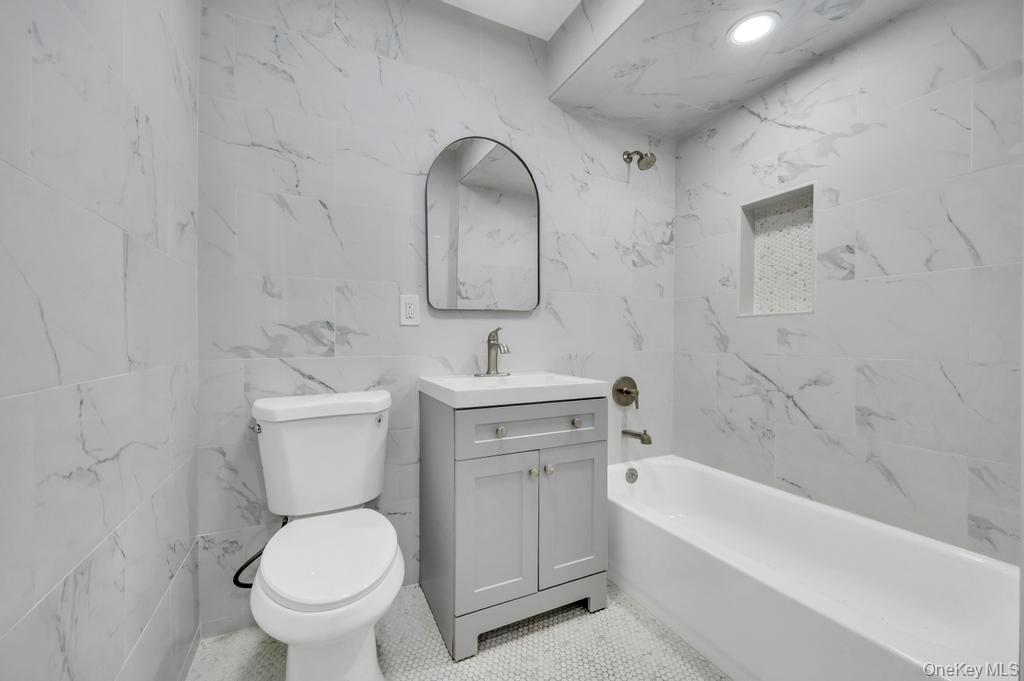 10220 Rockaway Beach Boulevard Unit: 1A