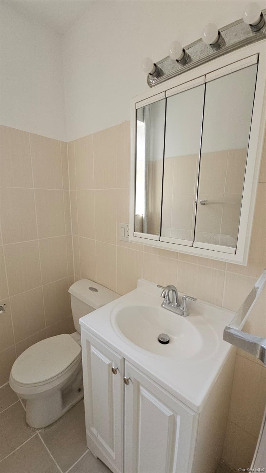 76 Bay 23rd Street Unit: B2