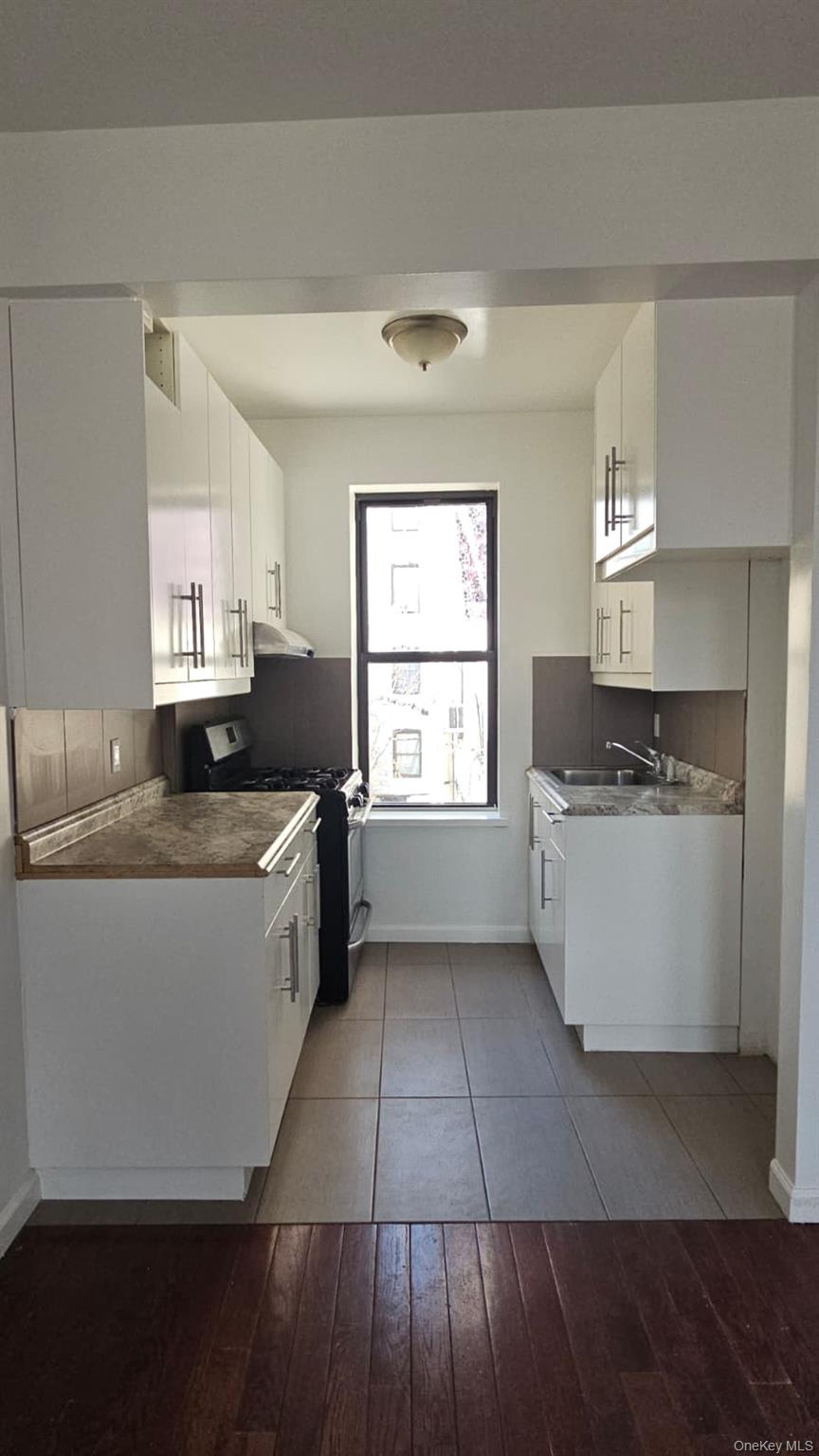 76 Bay 23rd Street Unit: B2