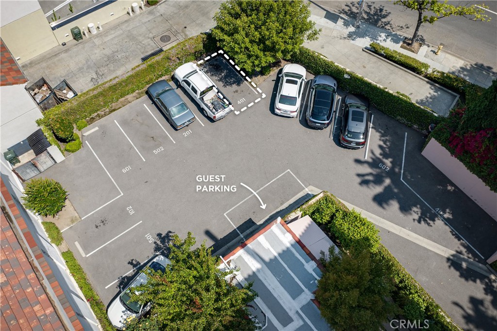 80 N Euclid Avenue 401