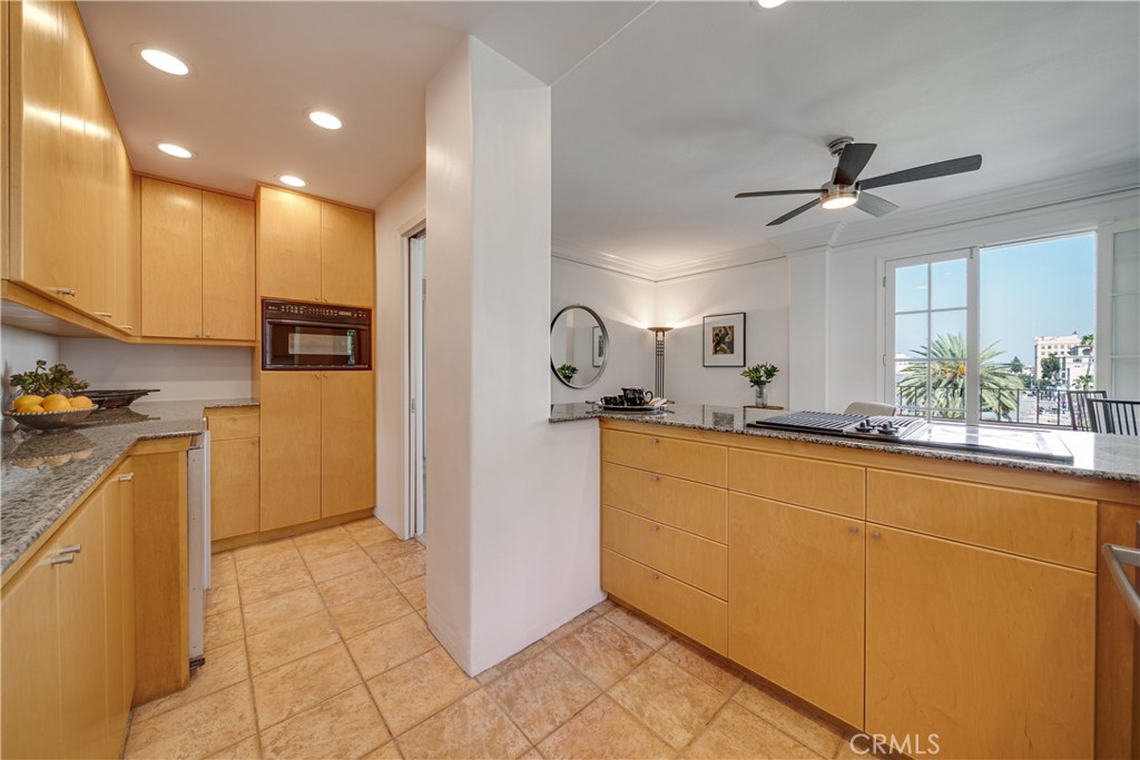 80 N Euclid Avenue 401