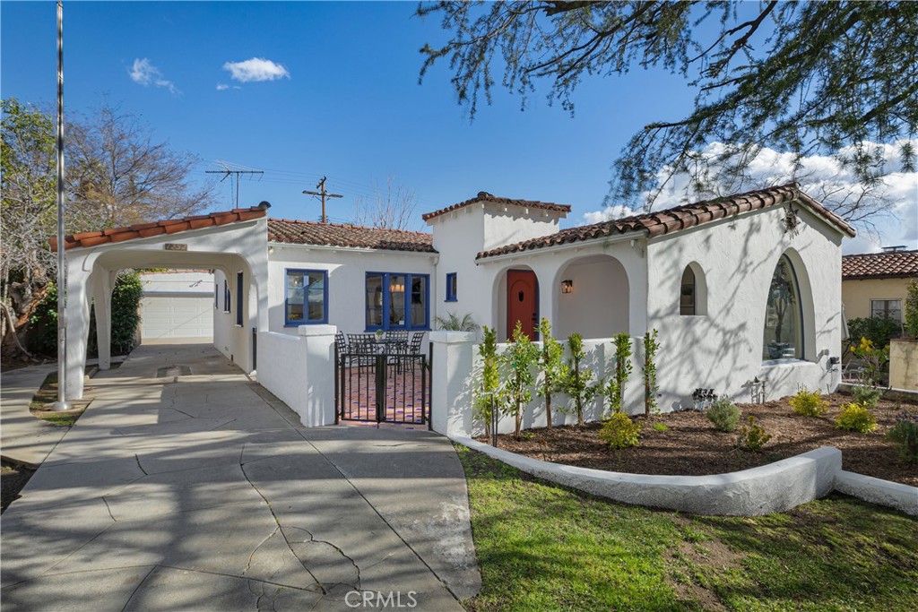 1252 N Highland Avenue