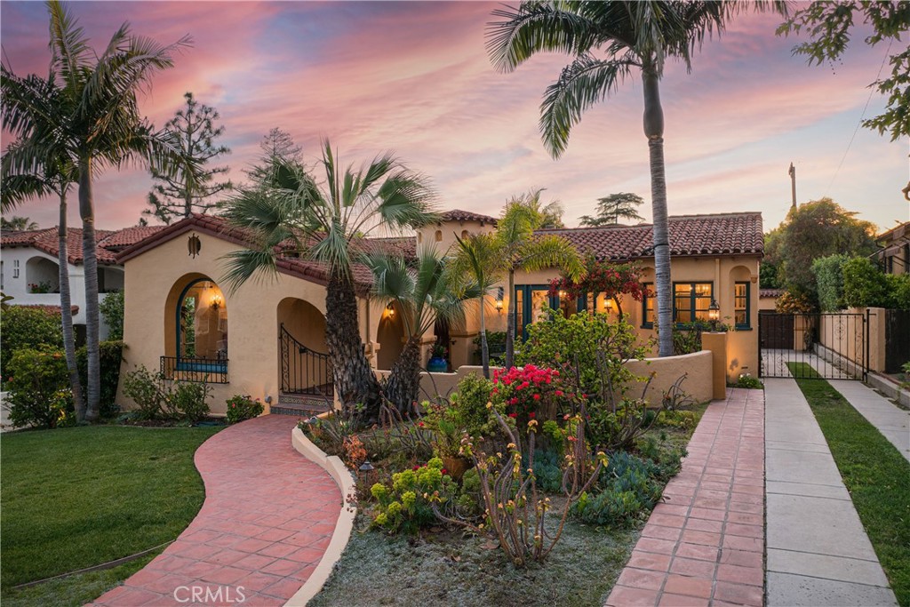 1637 Highland Avenue