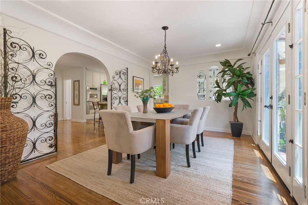 1637 Highland Avenue