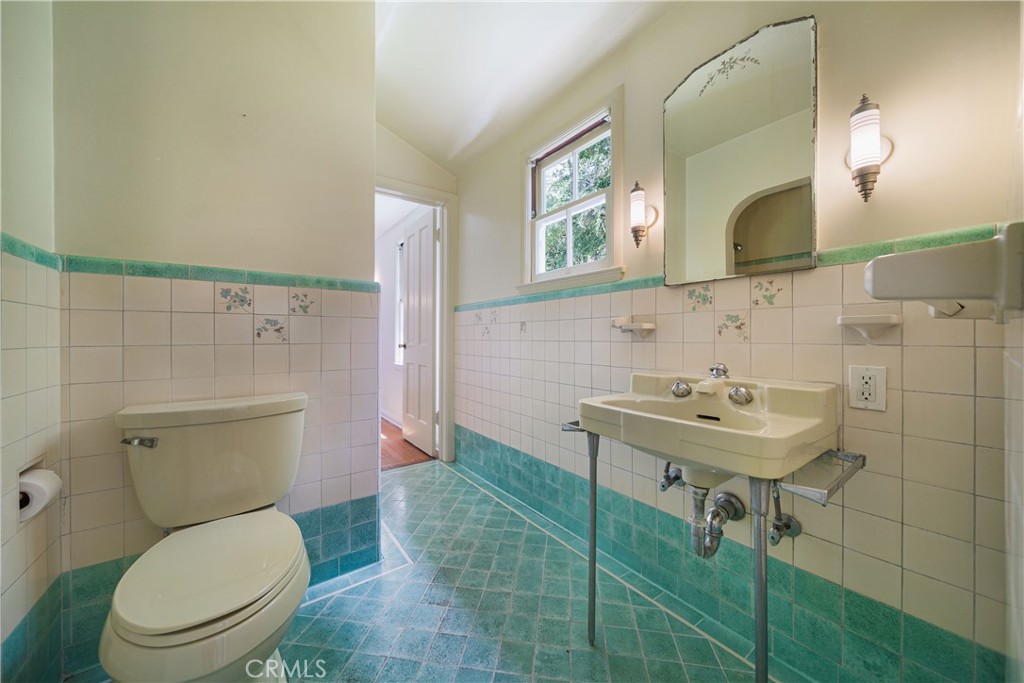 1625 Campbell Street