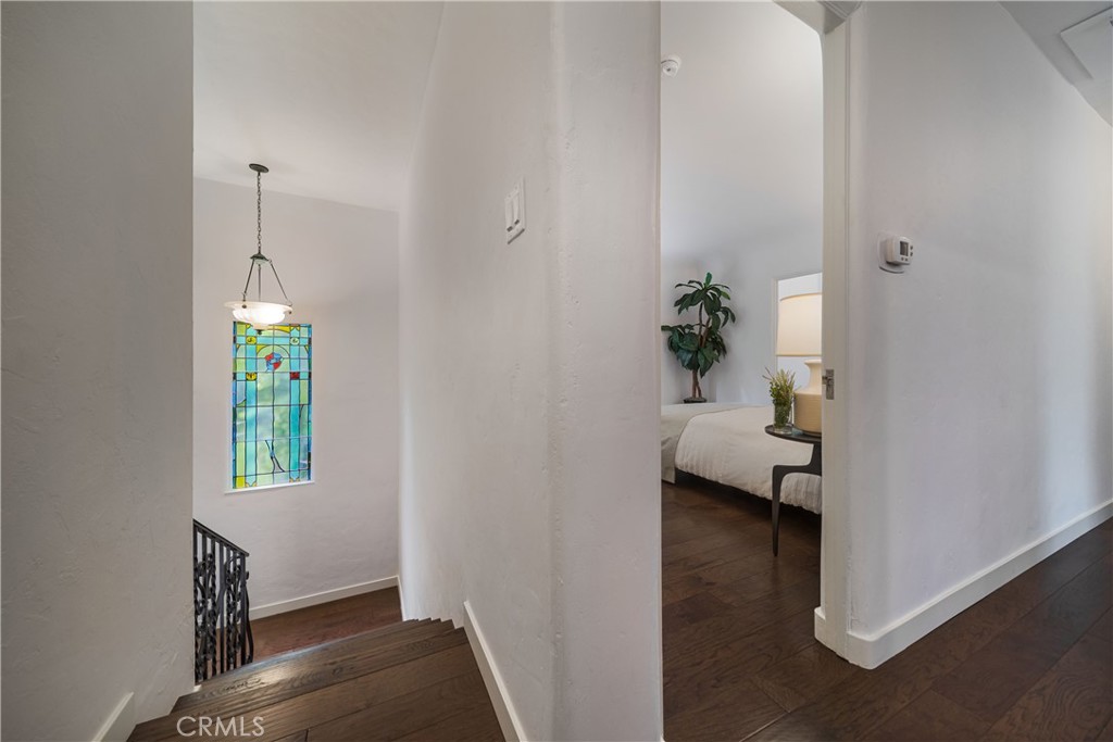 10452 Lindbrook Drive