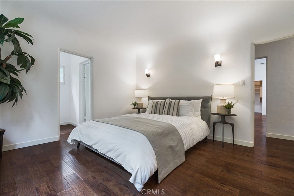 10452 Lindbrook Drive