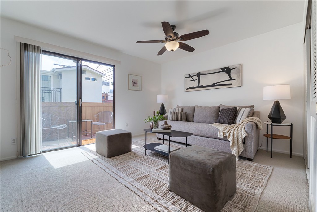 1137 N Maryland Avenue 5