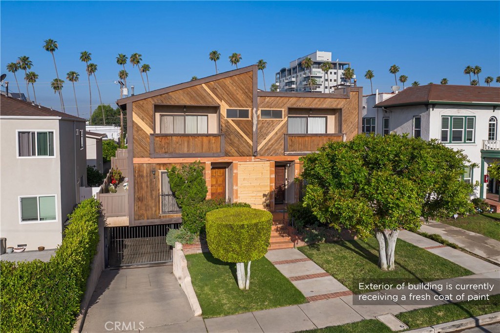 1137 N Maryland Avenue 5