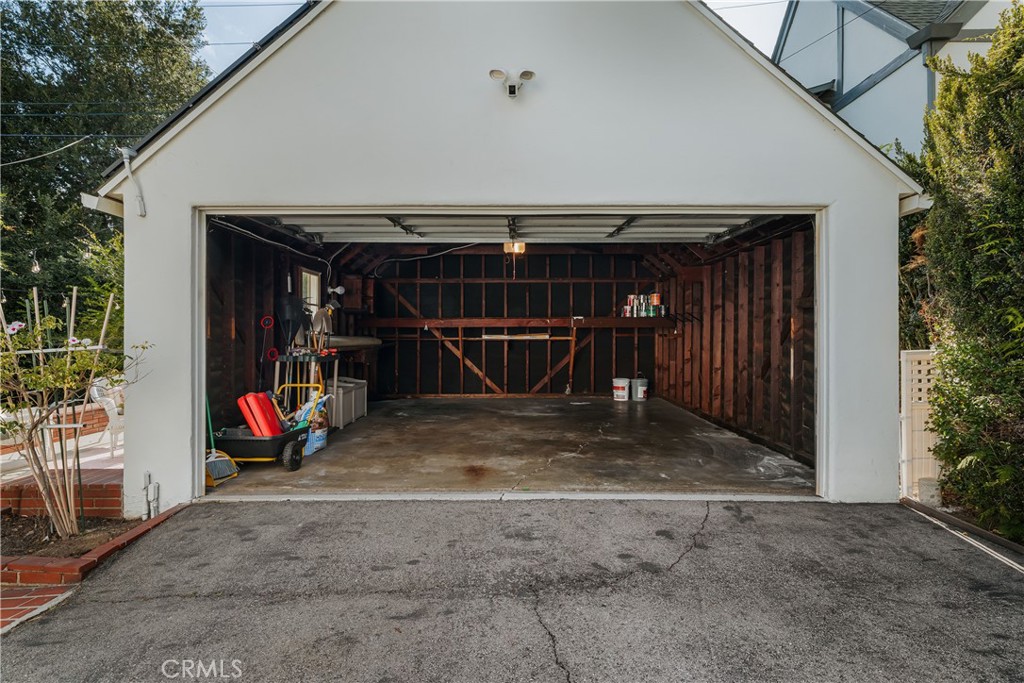 1231 N Maryland Avenue