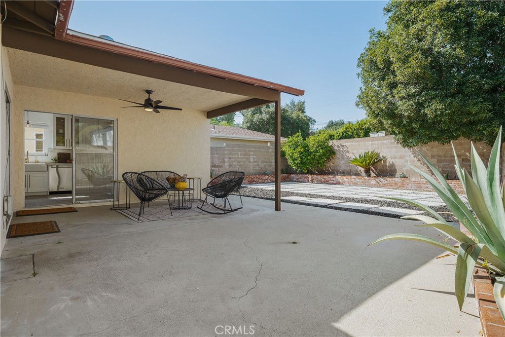 3550 La Crescenta Avenue